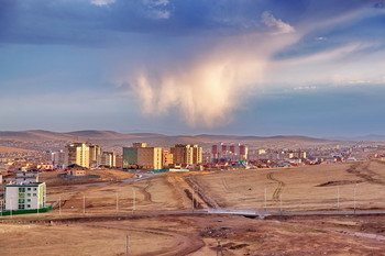 Облако падает / Апрель 2019г, Эрдэнэт (Монголия)