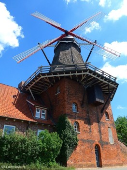 Die Mühle Jork / Йорк. Мельница
Альбом «Путешествия»: http://fotokto.ru/id156888/photo?album=73174 Альбом «Архитектура»: http://fotokto.ru/id156888/photo?album=60147