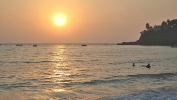 Жаркий вечер на море / Жаркий вечер на море