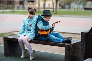 Весенний выход в свет / модели Иван Смирнов и Саша Невзорова
причёска Галина Князева