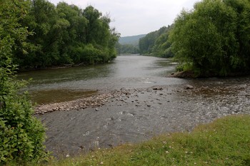 Встреча двух рек / Река Сыда и Отрок в Красноярском крае.