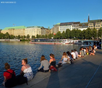 Alster Hamburg / Альбом «Гамбург. Озеро Альстер, каналы»:
http://fotokto.ru/id156888/photo?album=62939 Альбом «Пейзаж»: http://fotokto.ru/id156888/photo?album=76852