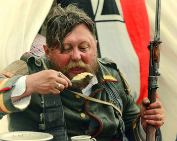 Швабская трапеза / Война войной, а обед по расписанию.