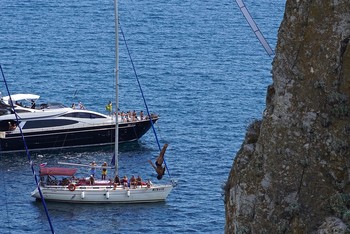 Прыжок в воду / Крым, поселок Симеиз, соревнования Crimea Diving World Cup