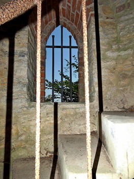  / der Rodeneckturm über der Stadt Höxter, von oben gibt es ein schönes Panorama zu sehen, aber innen ist es auch interessant.