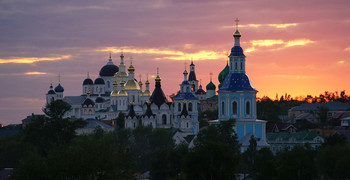 Однажды майским вечером / Вид с окраины на центр города