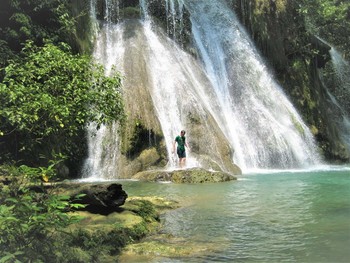 Водопад. Филиппины / Природа, водопад,человек