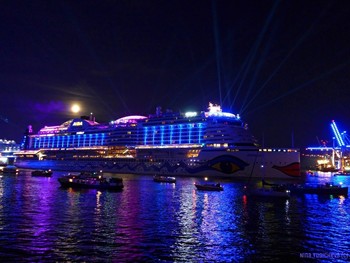 Blaue Nacht Hamburg / Гамбург. Синие ночи. Альбом «Вечер, ночь»: http://fotokto.ru/id156888/photo?album=76583# Альбом «Лайнеры, парусники, пароходы»: http://fotokto.ru/id156888/photo?album=62974
Смотрите слайд-шоу об этом: https://www.youtube.com/watch?v=EJ5_YG7hC1Q&feature=youtu.be Смотрите видео об этом: https://www.youtube.com/watch?v=MKb8Hzeu2qk
Мой канал на Ютубе: https://www.youtube.com/channel/UCEOp3amNaNT0205lPmdFi8w
Моё фото на конкурсе «Настроение: золотая осень»:
http://fotokto.ru/photo/concurs?id=166&success#concurs127318
