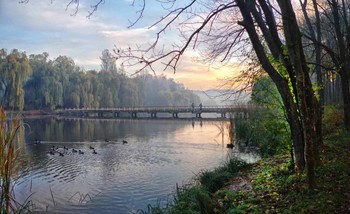 осеннее утро / Рассвет на озере