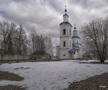 Церковь введения во храм Пресвятой Богородицы / город Вязьма