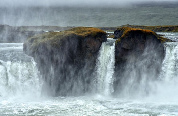 Водопад Годафосс / Исландия