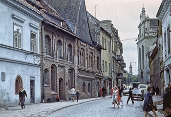 ВИЛЬНЮС / Съемка 1974 г. Зенит Е, Индустар 50.
Тогда называлась ул Горького.