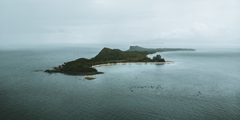 &nbsp; / Ein Foto meiner Thailandreise. Die Insel liegt im Golf von Thailand nahe Koh Samui. Durch den Regen sah es an dem Tag gleich ganz anders aus. Weniger karibisch, aber dafür viel uriger.