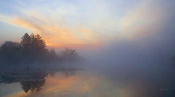 Туманище. / Осенний туман на озере.