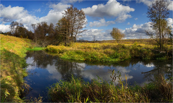 Осенняя пора / осень река облака