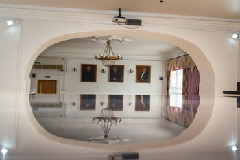 Отражение / Концертный зал забайкальского краевого училища искусств