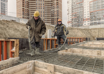 Основной элемент / строительство дома, нулевой цикл, заливка фундамента