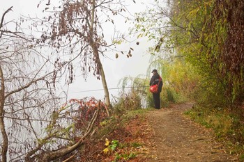 одинокий рыбак / Глубокая осень.Последняя рыбалка..