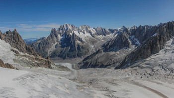 Альпы. Между Италией и Францией / Эгюй Верт, высота 4122. Ледник Монблан