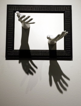 Руки и тени / В музее Солт Лейк Сити