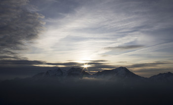 Mischabelhutte / Пеннинские Альпы. Вид из хижины на рассвете.
