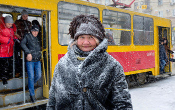  / На остановке