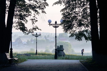 Утро в городском парке / Снято утром в городском парке города Шуя.