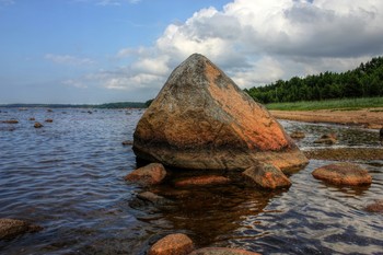 Пирамида / Балтика