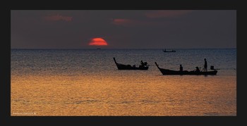 рыбаки, солнце и океан. / music: Tingvall Trio - Beat
https://www.youtube.com/watch?v=P_nVPOjAYgY