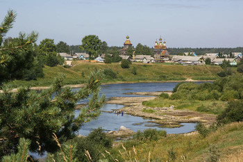 На берегу Онеги / Село Архангело на берегу Онеги, Каргополье, Архангельская область.