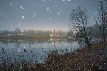 Winter in Gatchina. Russia. / Winter landscape with Priory Palace, in the ancient Russian city of Gatchina.