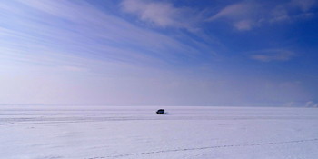 Зимние Байкальские просторы / Зимние Байкальские просторы, где можно и на самодельных вездеходах покататься.