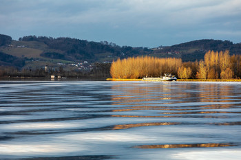 &nbsp; / Sonnenuntergang an der Donau