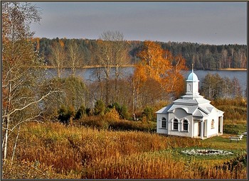 Осенний этюд / Купальня Покрово-Тервенического женского монастыря.
Тервеничи.