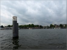По каналу в Амстердаме... / Амстердам