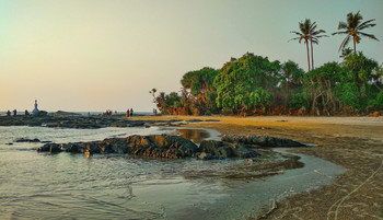Вечером на пляже Моржим. / Гоа, Индия.Мобильное фото.