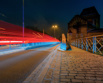 Lübecker Lichtspuren / Lichtspuren auf der Drehbrücke in Lübeck