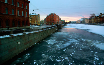Утро первого дня весны / Санкт-Петербург с Калинкиного моста