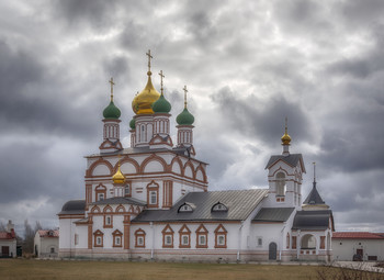 Троице-Сергиев Варницкий монастырь / Ростов