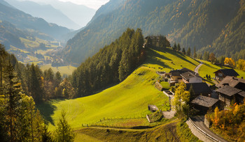 Австрия. Альпийская долина. / Австрия. Альпийская долина. 
Вид с дороги Гроссглоккнер.