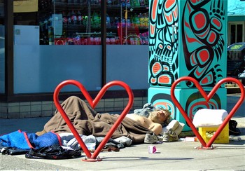 &nbsp; / invisibly, the mentally challenged homeless exist in the heart of the city,.