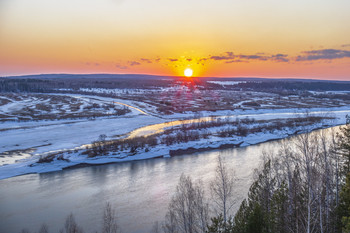 Закат над рекой / Река Сылва.Пермский край. Село Зуята