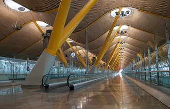 Пустые города / Барахос - главный аэропорт столицы Испании Мадрида