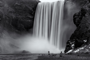 Прогулка у водопада / Скогафосс, Исландия