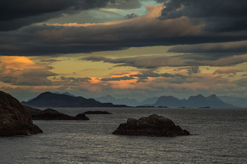 Через час настанут холода / Лофотен