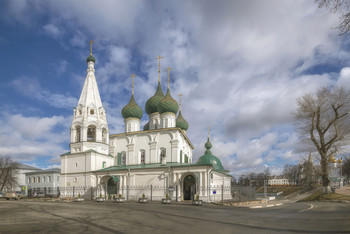 Церковь Происхождения Честных Древ Креста Господня / Ярославль