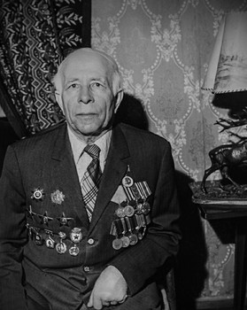 Мой отец / Все награды боевые. Сегодня ему бы было 106 лет, а прожил он 92.
http://polk.inter.ua/ru/polk/19258-vasilev-ivan-pavlovich