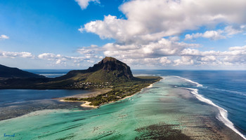 мне сверху видно всё, ты так и знай / панорама из 2 горизонтальных фотографий, остров Маврикий