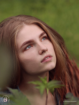 Портрет в зеленой листве / Фотосессия проходила в Гатчинском парке.
7 июля 2020 года.
Модель: Lenka Nikolaeva
Фотограф: Анастасия Белякова