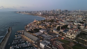 Вид на Тель-Авив с Яффо / Израиль